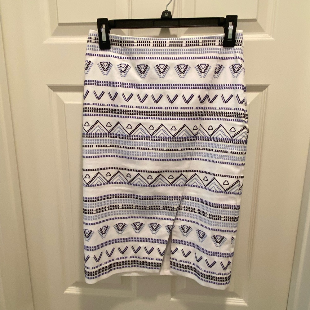 Patterned White and Blue Women's pencil Skirt